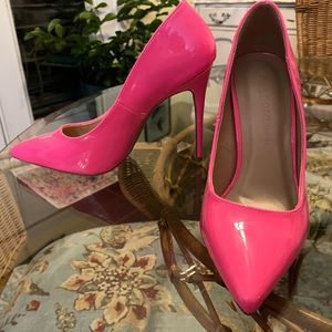 Like new dollz kill hot pink stilettos!